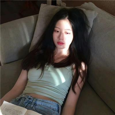 裸女行尸